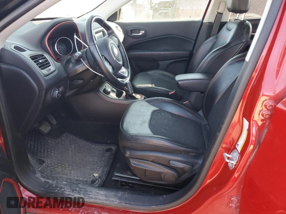 2019 Jeep Compass Trailhawk with VIN 3C4NJDDB0KT682468, listed as a Copart auction lot 49724205 with 75,842 mi miles and Salvage Title. Bid and sale history available at DreamBid. Image 7.