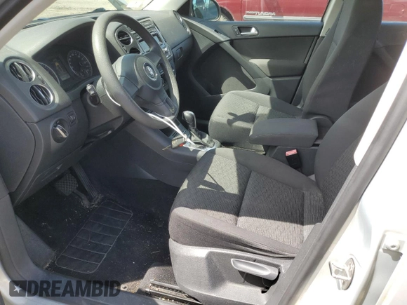 2012 Volkswagen Tiguan S with VIN WVGBV7AX6CW599465, listed as a Copart auction lot 54401705 with 107,434 mi miles and Clean Title. Bid and sale history available at DreamBid. Image 7.