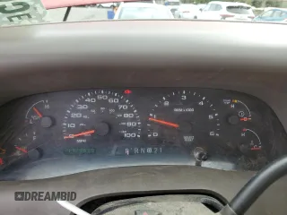 2003 Ford F-250 XL z VIN 1FTNX21L03ED48913, wystawiony jako Copart lot #54708035 z przebiegiem 172 963 mil mil oraz Czysty tytuł • Clean title. Historia ofert i sprzedaży dostępna na DreamBid. Obrazek 9.