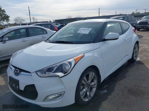 2017 Hyundai Veloster with VIN KMHTC6ADXHU318331, listed as a IAAI auction lot 41588356 with 48,282 mi miles. Bid and sale history available at carsss.com. Image 18.