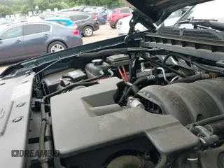 2018 Chevrolet Silverado 1500 LT z VIN 3GCUKREC3JG107625, wystawiony jako IAAI lot #42756702 z przebiegiem 95 170 mil mil oraz . Historia ofert i sprzedaży dostępna na DreamBid. Obrazek 19.