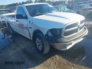 2019 Ram 1500 Classic Tradesman with VIN 3C6JR6DT7KG561514, listed as a IAAI auction lot 41556666 with 163,687 mi miles. Bid and sale history available at carsss.com. Image 1.