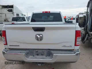 2024 Ram 2500 Big Horn with VIN 3C6UR5DL7RG311210, listed as a IAAI auction lot 42553450 with 43,726 mi miles and . Bid and sale history available at DreamBid. Image 16.