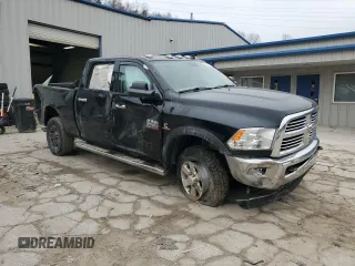 2015 Ram 2500 Big Horn z VIN 3C6UR5DL2FG569002, wystawiony jako Copart lot #43965245 z przebiegiem 147 592 mil mil oraz Szkoda całkowita • Salvage title. Historia ofert i sprzedaży dostępna na DreamBid. Obrazek 4.
