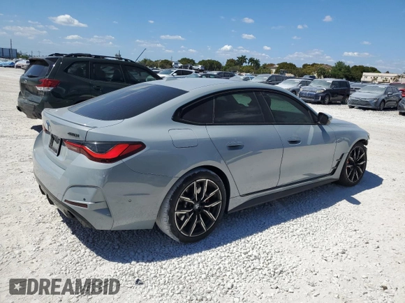 2022 BMW 4 Series 430i z VIN WBA63AV04NFM02881, wystawiony jako Copart lot #49373595 z przebiegiem 33 722 mil mil oraz Szkoda całkowita • Salvage title. Historia ofert i sprzedaży dostępna na DreamBid. Obrazek 3.