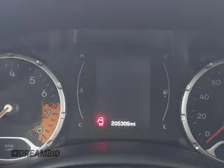 2018 Jeep Renegade Latitude z VIN ZACCJABB5JPJ62214, wystawiony jako IAAI lot #42187121 z przebiegiem 205 309 mil mil oraz . Historia ofert i sprzedaży dostępna na DreamBid. Obrazek 14.