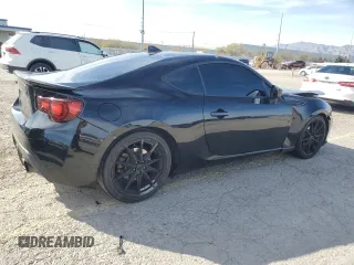 2017 Toyota 86 z VIN JF1ZNAA11H8704619, wystawiony jako Copart lot #50272835 z przebiegiem 104 096 mil mil oraz Szkody całkowita. Historia ofert i sprzedaży dostępna na DreamBid. Obrazek 3.