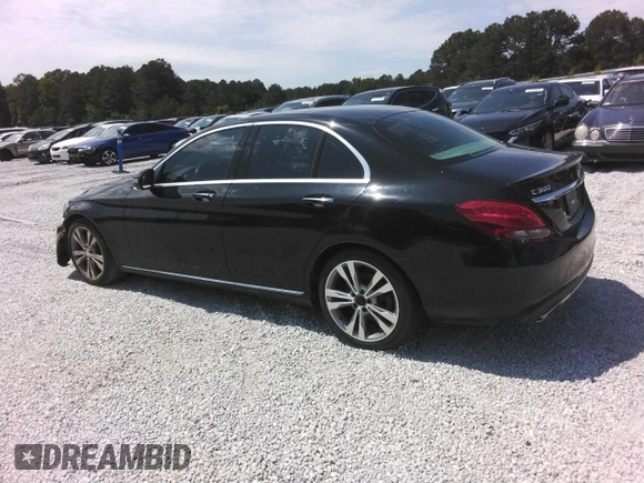 2016 Mercedes-Benz C 300 z VIN 55SWF4JB8GU130165, wystawiony jako Copart lot #57266935 z przebiegiem 177 061 mil mil oraz Czysty tytuł • Clean title. Historia ofert i sprzedaży dostępna na DreamBid. Obrazek 2.
