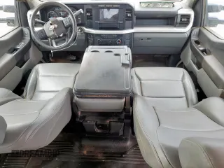 2023 Ford F-250 XL z VIN 1FT7W2BT8PEC30883, wystawiony jako Copart lot #62118535 z przebiegiem 47 949 mil mil oraz Szkoda całkowita • Salvage title. Historia ofert i sprzedaży dostępna na DreamBid. Obrazek 8.