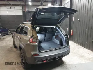 2019 Jeep Cherokee Trailhawk Elite with VIN 1C4PJMBX8KD458989, listed as a IAAI auction lot 41881517 with 89,045 mi miles. Bid and sale history available at carsss.com. Image 3.