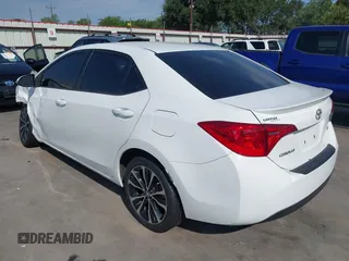 2019 Toyota Corolla L z VIN 5YFBURHEXKP885270, wystawiony jako IAAI lot #42291425 z przebiegiem 82 304 mil mil oraz . Historia ofert i sprzedaży dostępna na DreamBid. Obrazek 3.