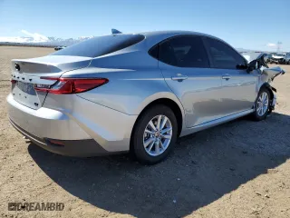 2025 Toyota Camry LE with VIN 4T1DAACK5SU102533, listed as a Copart auction lot 47691235 with 9,078 mi miles and Salvage Title. Bid and sale history available at carsss.com. Image 3.