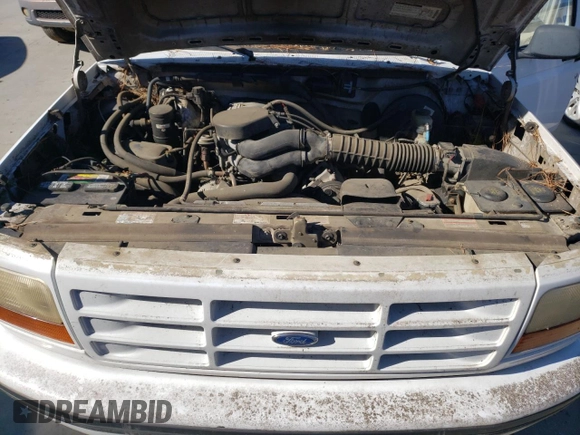 1996 Ford Bronco XL с VIN 1FMEU15N4TLB67027, выставлен на аукционе Copart как лот 75346314 с пробегом 185 224 миль миль и Списание • Salvage title. История ставок и продаж доступна на DreamBid. Изображение 12.