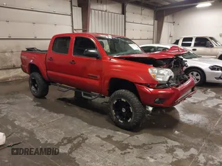 2015 Toyota Tacoma with VIN 3TMLU4EN3FM196518, listed as a IAAI auction lot 41198481 with 96,277 mi miles and . Bid and sale history available at DreamBid. Image 1.