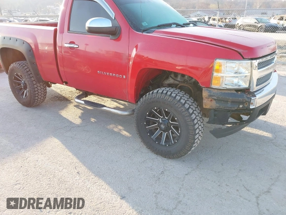 2008 Chevrolet Silverado 1500 Work Truck with VIN 1GCEK14C88Z136619, listed as a IAAI auction lot 41769536 with 201,884 mi miles. Bid and sale history available at carsss.com. Image 17.