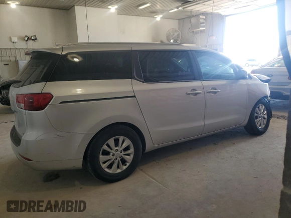 2016 Kia Sedona LX with VIN KNDMB5C1XG6081884, listed as a Copart auction lot 50050535 with 201,457 mi miles and Salvage Title. Bid and sale history available at carsss.com. Image 3.