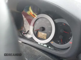 2006 Toyota RAV4 Limited с VIN JTMZK31V665001498, выставлен на аукционе IAAI как лот 42258811 с пробегом 214 530 миль миль и . История ставок и продаж доступна на DreamBid. Изображение 7.
