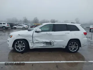 2019 Jeep Grand Cherokee Summit with VIN 1C4RJFJG5KC549097, listed as a IAAI auction lot 41466399 with 44,521 mi miles. Bid and sale history available at carsss.com. Image 6.