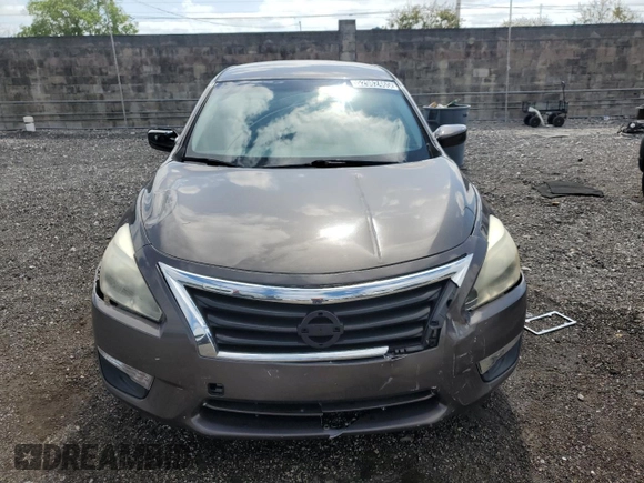 2015 Nissan Altima S with VIN 1N4AL3AP3FC483280, listed as a Copart auction lot 52982465 with 147,256 mi miles and Clean Title. Bid and sale history available at DreamBid. Image 5.