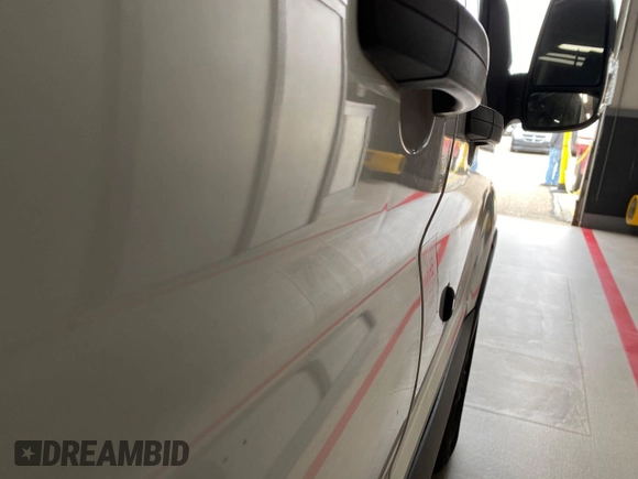 2018 Ford Transit z VIN 1FTYR1YG6JKA87506, wystawiony jako IAAI lot #42501070 z przebiegiem 167 892 mil mil oraz . Historia ofert i sprzedaży dostępna na DreamBid. Obrazek 23.