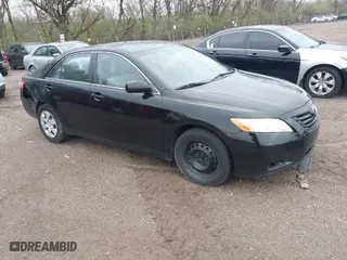 2007 Toyota Camry CE with VIN 4T1BE46K57U707992, listed as a IAAI auction lot 41927764 with 317,088 mi miles. Bid and sale history available at carsss.com. Image 1.