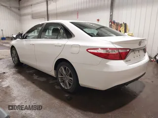 2015 Toyota Camry XLE with VIN 4T1BF1FK0FU102269, listed as a IAAI auction lot 41379555 with 160,056 mi miles. Bid and sale history available at carsss.com. Image 3.