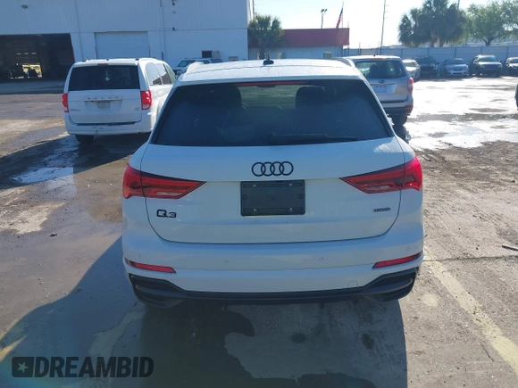 2022 Audi Q3 S line Premium z VIN WA1DECF37N1092225, wystawiony jako IAAI lot #41786815 z przebiegiem 41 973 mil mil oraz . Historia ofert i sprzedaży dostępna na DreamBid. Obrazek 16.