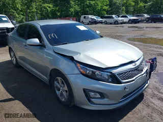 2015 Kia Optima Hybrid with VIN KNAGM4AD2F5082642, listed as a IAAI auction lot 39434717 with 131,000 mi miles. Bid and sale history available at carsss.com. Image 1.