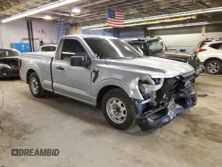 2022 Ford F-150 XL with VIN 1FTMF1C51NKF01004, listed as a Copart auction lot 51651204 with 10,625 mi miles and . Bid and sale history available at DreamBid. Image 4.