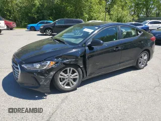 2017 Hyundai Elantra Value Edition z VIN KMHD84LF1HU153617, wystawiony jako Copart lot #58874205 z przebiegiem 92 630 mil mil oraz Tytuł czysty. Historia ofert i sprzedaży dostępna na DreamBid. Obrazek 1.