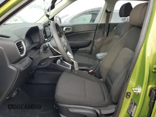 2024 Hyundai Venue SE with VIN KMHRB8A31RU320258, listed as a Copart auction lot 77896284 with 3,013 mi miles and Non Repairable. Bid and sale history available at DreamBid. Image 7.
