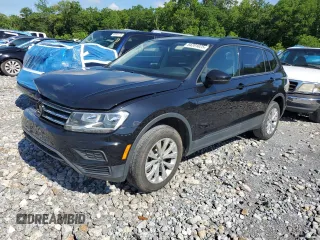 2020 Volkswagen Tiguan S z VIN 3VV1B7AX5LM180033, wystawiony jako Copart lot #54201025 z przebiegiem 79 227 mil mil oraz Szkoda całkowita • Salvage title. Historia ofert i sprzedaży dostępna na DreamBid. Obrazek 1.