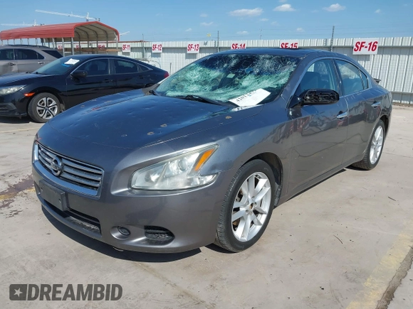 2014 Nissan Maxima S z VIN 1N4AA5AP5EC484642, wystawiony jako IAAI lot #42012492 z przebiegiem 109 413 mil mil oraz . Historia ofert i sprzedaży dostępna na DreamBid. Obrazek 18.