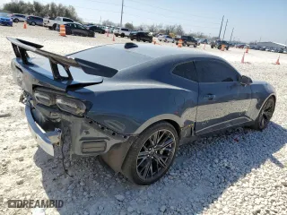2022 Chevrolet Camaro ZL1 with VIN 1G1FK1R63N0102927, listed as a Copart auction lot 49068535 with 38,833 mi miles and Salvage Title. Bid and sale history available at carsss.com. Image 3.