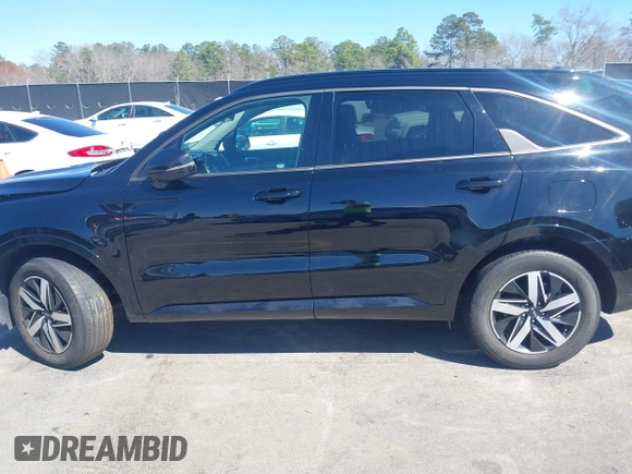 2022 Kia Sorento S with VIN 5XYRL4LC3NG097014, listed as a IAAI auction lot 41760355 with 88,192 mi miles. Bid and sale history available at carsss.com. Image 14.