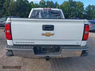 2018 Chevrolet Silverado 1500 LT with VIN 1GCVKREHXJZ314495, listed as a IAAI auction lot 40043813 with 158,597 mi miles. Bid and sale history available at carsss.com. Image 16.