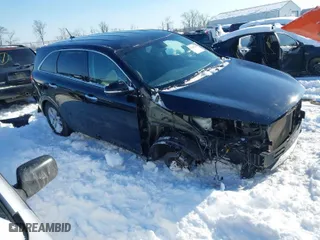 2019 Kia Sorento L with VIN 5XYPG4A31KG577496, listed as a IAAI auction lot 41247314 with 90,177 mi miles. Bid and sale history available at carsss.com. Image 1.