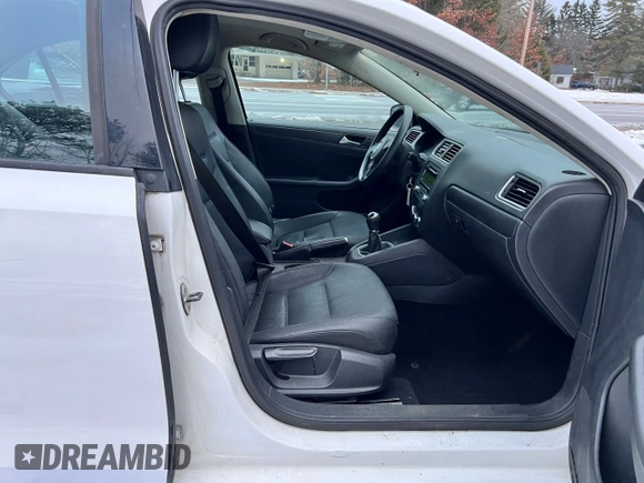 2012 Volkswagen Jetta Sedan SE w/Convenience & Sunroof PZEV with VIN 3VWBP7AJ6CM454742, listed as a Copart auction lot 50377315 with 161,080 mi miles and Clean Title. Bid and sale history available at carsss.com. Image 5.