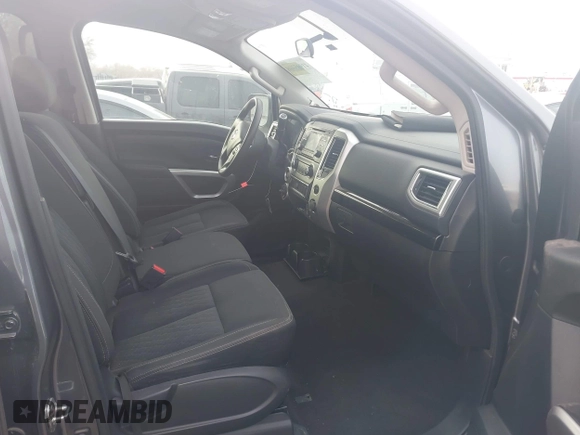 2017 Nissan Titan SV z VIN 1N6AA1EJ3HN536266, wystawiony jako IAAI lot #41915308 z przebiegiem 111 472 mil mil oraz . Historia ofert i sprzedaży dostępna na DreamBid. Obrazek 5.