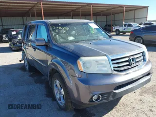 2015 Honda Pilot EX-L z VIN 5FNYF3H58FB029100, wystawiony jako IAAI lot #41856835 z przebiegiem 131 222 mil mil oraz . Historia ofert i sprzedaży dostępna na DreamBid. Obrazek 1.