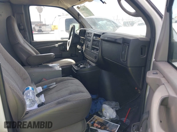 2008 Chevrolet Express Cargo Van with VIN 1GCGG25C181180278, listed as a IAAI auction lot 41720252 with 1 mi miles. Bid and sale history available at carsss.com. Image 5.