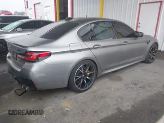 2021 BMW M5 z VIN WBS83CH07MCF43250, wystawiony jako IAAI lot #41567473 z przebiegiem 30 179 mil mil oraz . Historia ofert i sprzedaży dostępna na DreamBid. Obrazek 4.