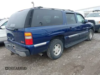 2002 GMC Yukon XL SLT with VIN 1GKFK16ZX2J194294, listed as a IAAI auction lot 41945532 with 256,253 mi miles. Bid and sale history available at carsss.com. Image 4.