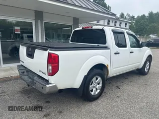 2013 Nissan Frontier SV z VIN 1N6AD0EV0DN741171, wystawiony jako IAAI lot #42473783 z przebiegiem 169 234 mil mil oraz . Historia ofert i sprzedaży dostępna na DreamBid. Obrazek 4.