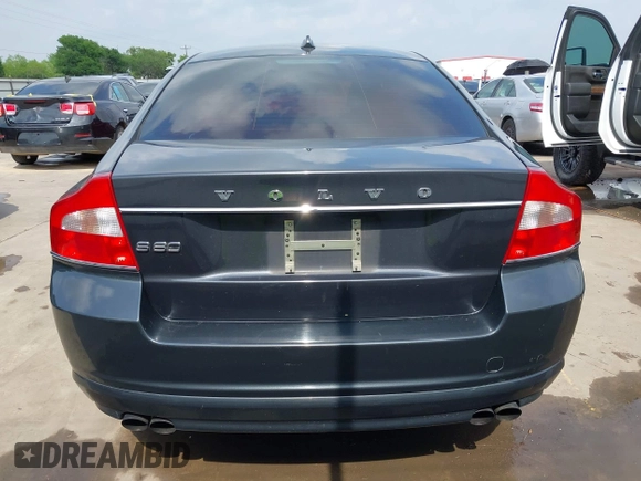 2011 Volvo S80 3.2L with VIN YV1952AS1B1138075, listed as a IAAI auction lot 41918597 with 192,441 mi miles. Bid and sale history available at carsss.com. Image 20.