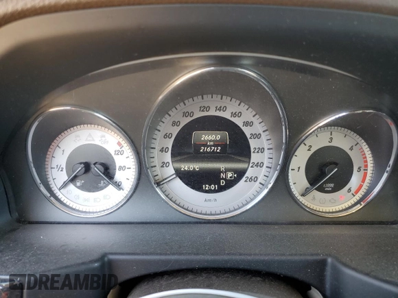 2013 Mercedes-Benz GLK 250 with VIN WDCGG0EB4DG128172, listed as a Copart auction lot 53474734 with 216,712 mi miles and Clean Title. Bid and sale history available at DreamBid. Image 9.