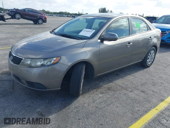 2013 Kia Forte EX with VIN KNAFU4A26D5655016, listed as a IAAI auction lot 42168521 with 201,262 mi miles. Bid and sale history available at carsss.com. Image 2.
