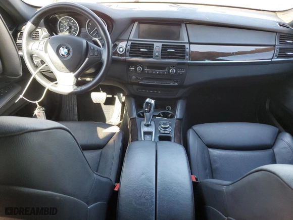 2014 BMW X6 50i with VIN 5UXFG8C56EL593069, listed as a Copart auction lot 41142944 with 89,321 mi miles and Clean Title. Bid and sale history available at carsss.com. Image 8.