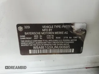 2018 BMW 3 Series 320i with VIN WBA8E1G5XJNU90685, listed as a Copart auction lot 62643604 with 84,614 mi miles and Salvage Title. Bid and sale history available at DreamBid. Image 12.