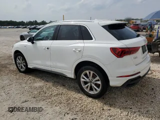 2024 Audi Q3 S line Premium z VIN WA1DECF36R1051672, wystawiony jako Copart lot #59265955 z przebiegiem 28 634 mil mil oraz Czysty tytuł • Clean title. Historia ofert i sprzedaży dostępna na DreamBid. Obrazek 2.